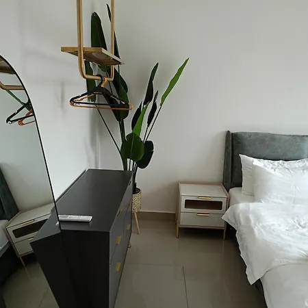 Bayu Temiang Luxury Design 7~8 Pax Apartment Seremban Exterior photo